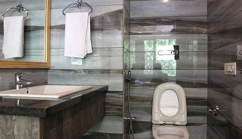 washroom-luxury-suite-the-apple-crest-bithal-kumarsain